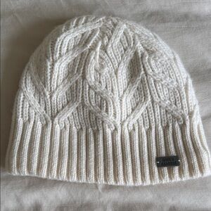 Under Armour Cream Cable Knit Beanie